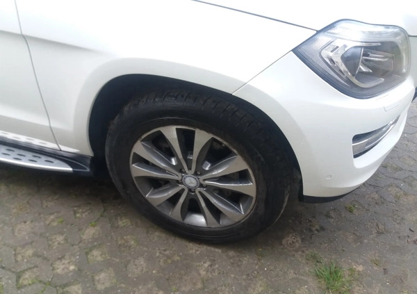 Mercedes-Benz GL cena 88000 przebieg: 164500, rok produkcji 2013 z Góra małe 211